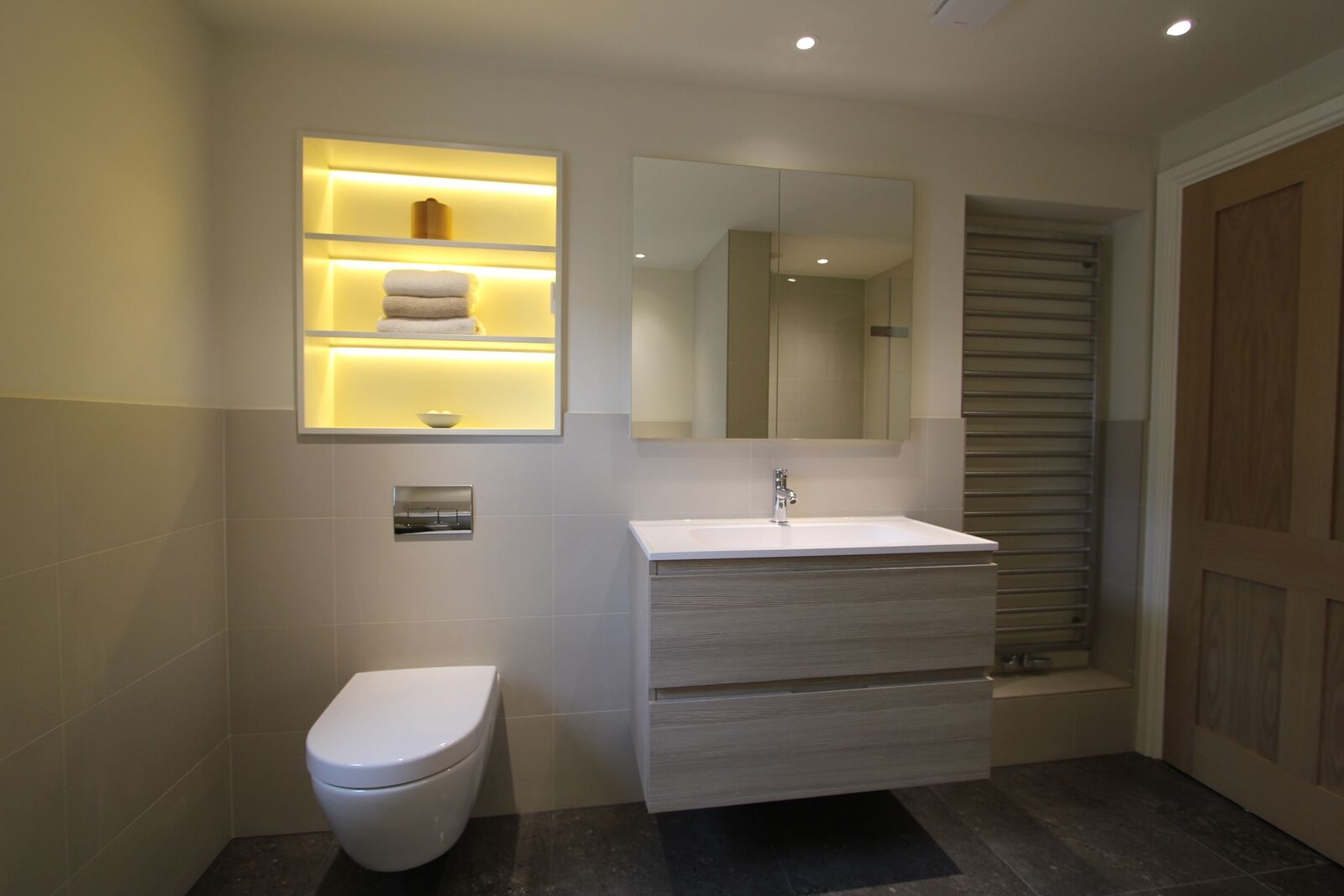 photo of Clarence  bathroom