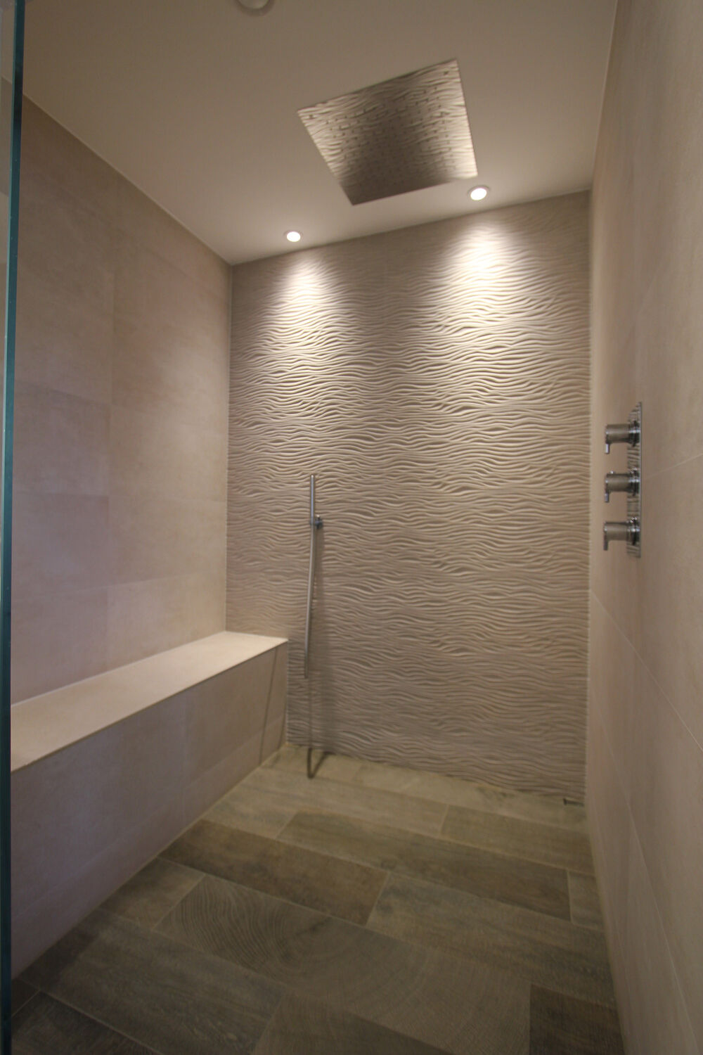 photo of Heathlands  bathroom