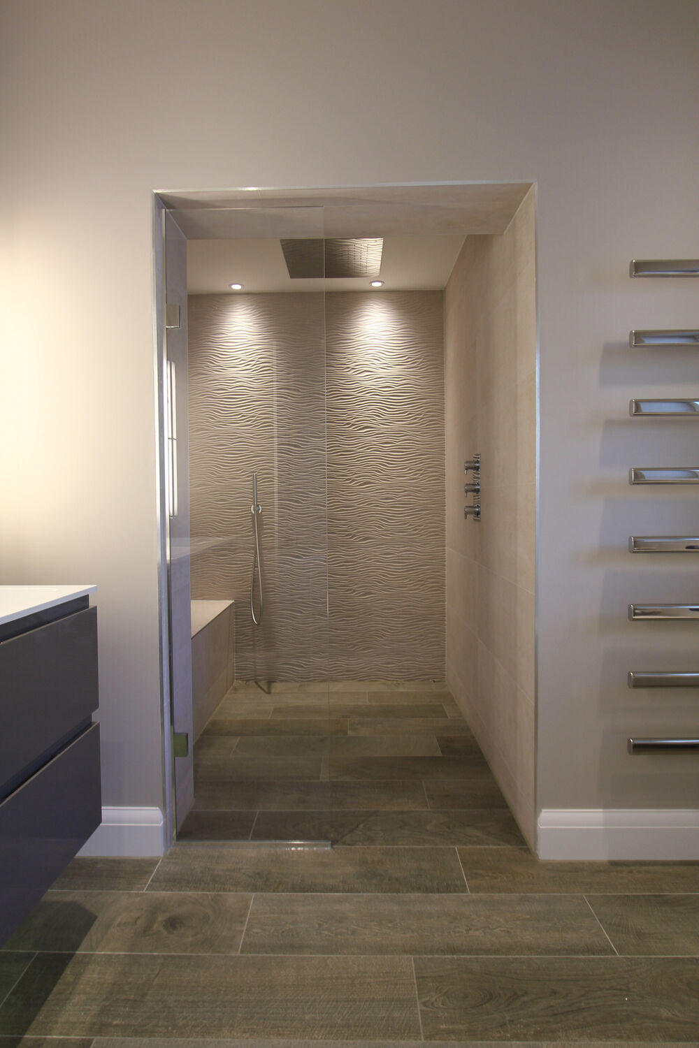 photo of Heathlands  bathroom