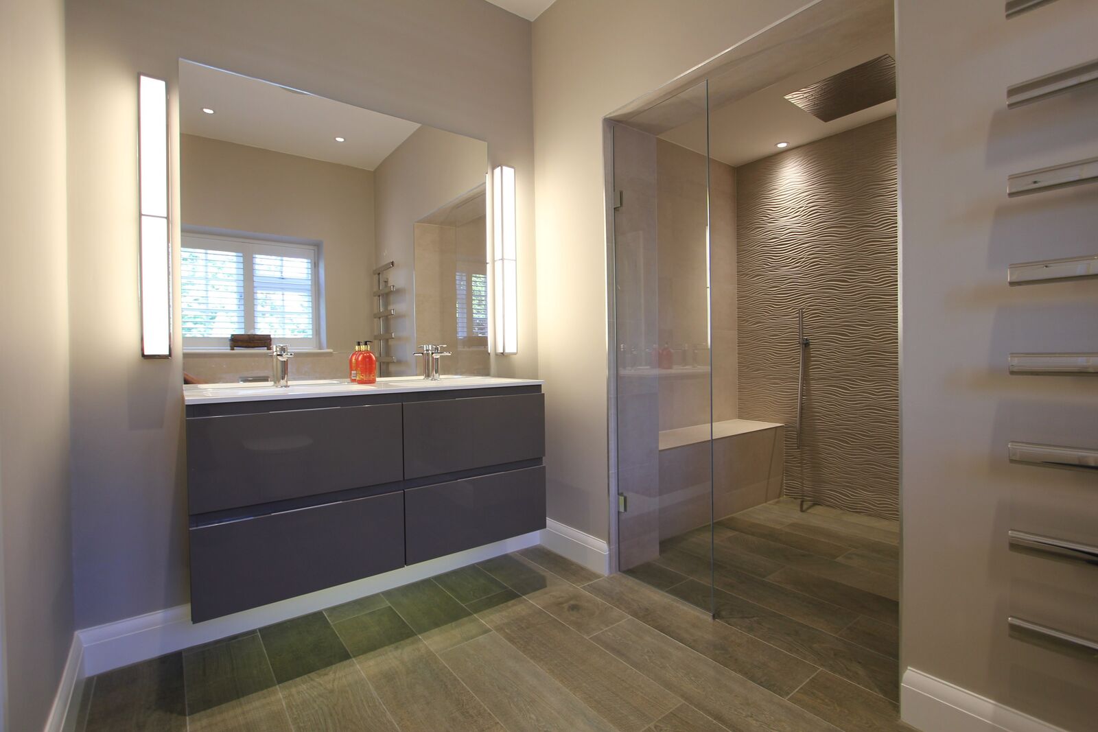 photo of Heathlands  bathroom